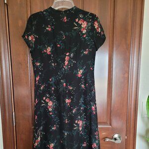 Ralph Lauren Petite size 6 silk floral dress